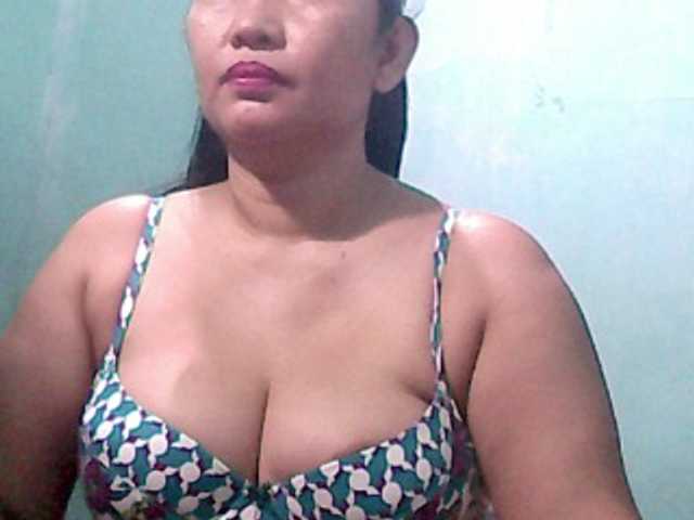 Live sex webcam photo for wildmom4u #271761866