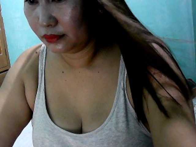 Live sex webcam photo for wildmom4u #273955083