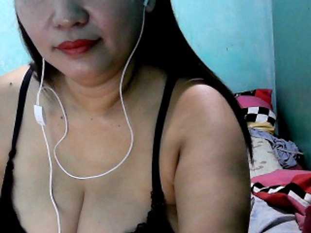 Live sex webcam photo for wildmom4u #274060823