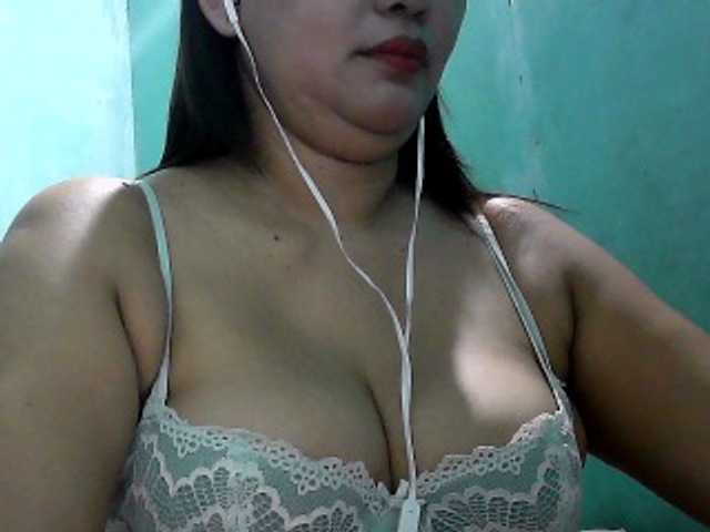 Live sex webcam photo for wildmom4u #274161496