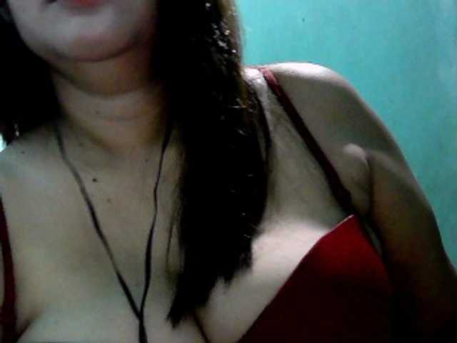 Live sex webcam photo for wildmom4u #274281195