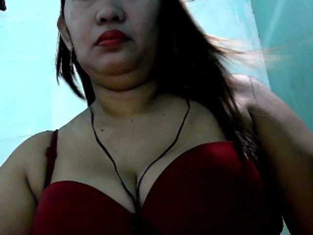 Live sex webcam photo for wildmom4u #274314437