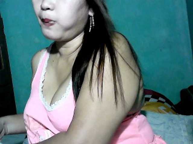 Live sex webcam photo for wildmom4u #274573049