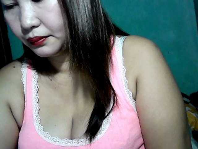 Live sex webcam photo for wildmom4u #274577635