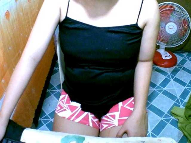 Live sex webcam photo for wildsexykitty #271872593