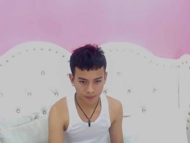 Live sex webcam photo for willycollins #274269657