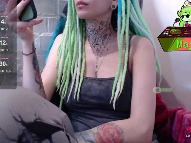 Live sex webcam photo for witchemma #277837237