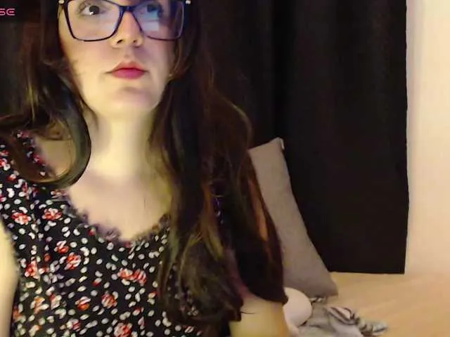 Live sex webcam photo for witycamofc #290945636