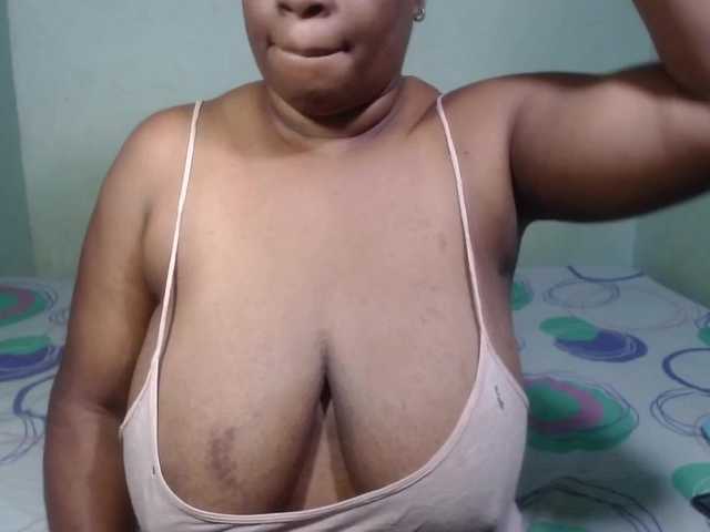 Live sex webcam photo for wonderdiana #272649516