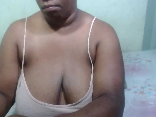 Live sex webcam photo for wonderdiana #272947330