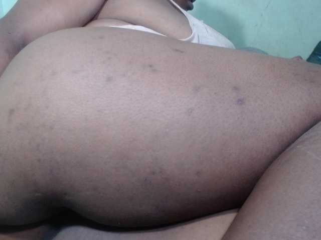 Live sex webcam photo for wonderdiana #273412669