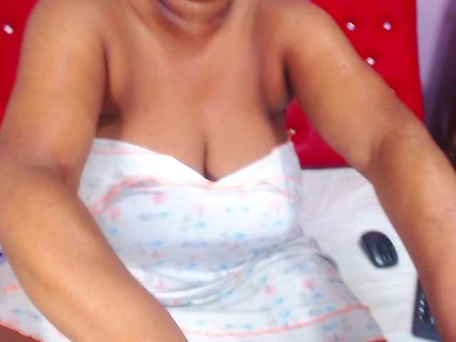 Live sex webcam photo for wonderdiana #275628405