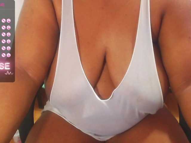 Live sex webcam photo for wonderdiana #277161599