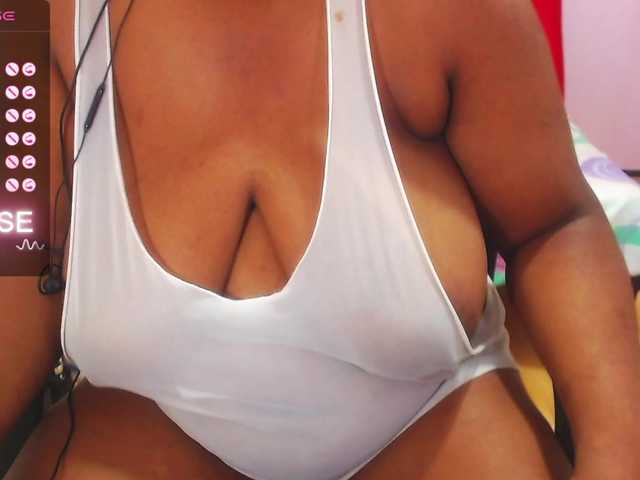 Live sex webcam photo for wonderdiana #277355946