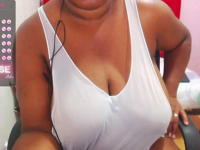 Live sex webcam photo for wonderdiana #277384072