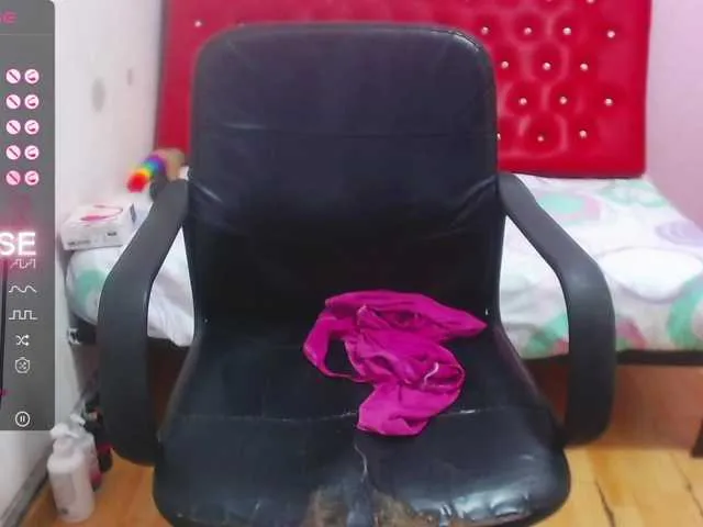 Live sex webcam photo for wonderdiana #277741855