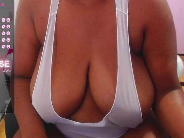 Live sex webcam photo for wonderdiana #277748864