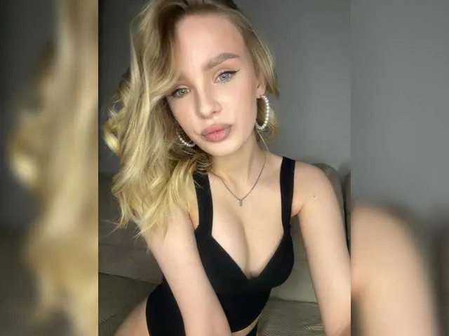 Live sex webcam photo for wonderful-ks #292076826