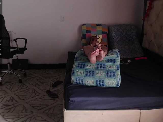 Live sex webcam photo for wondergirls4 #274366404