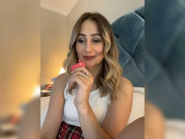Live sex webcam photo for wowLILIwow #275665306
