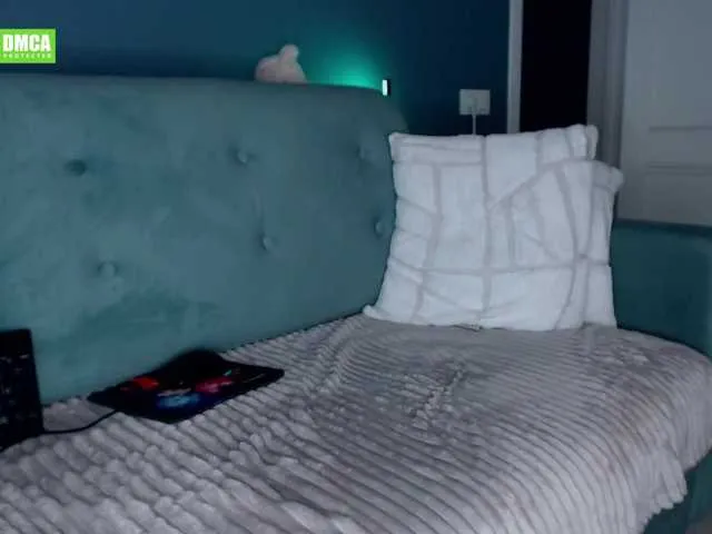 Live sex webcam photo for wowpups #276886097