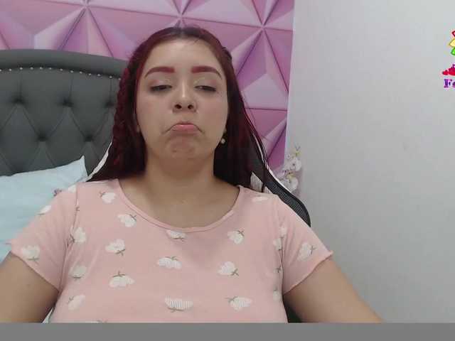 Live sex webcam photo for wuaira-evans #272571131