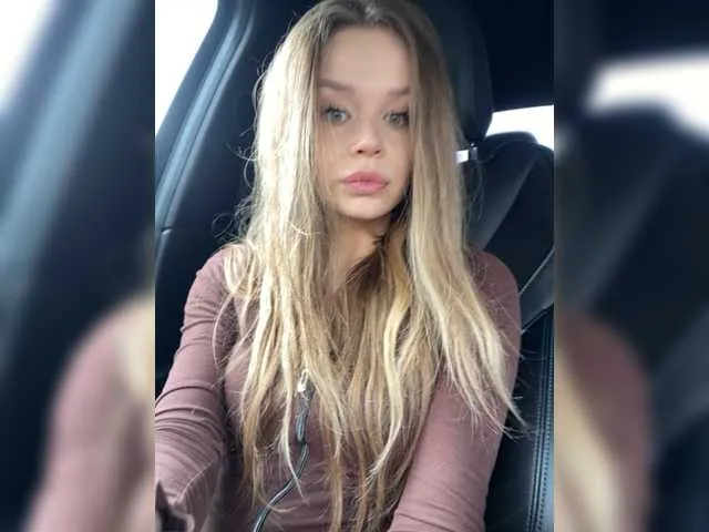 Live sex webcam photo for x-NaStyA-x #275606188