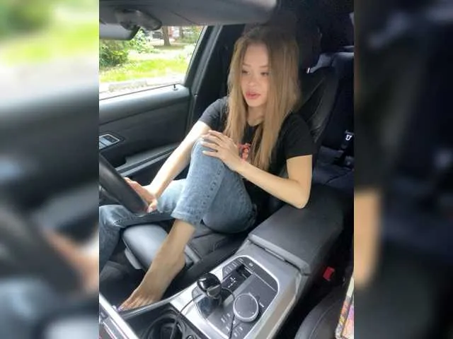 Live sex webcam photo for x-NaStyA-x #276107545