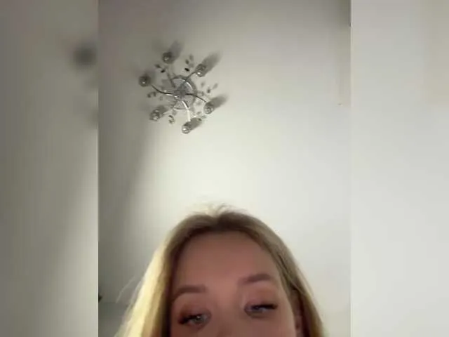 Live sex webcam photo for x-NaStyA-x #290475542