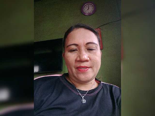 Live sex webcam photo for xJuicy-Pinayx #276596293