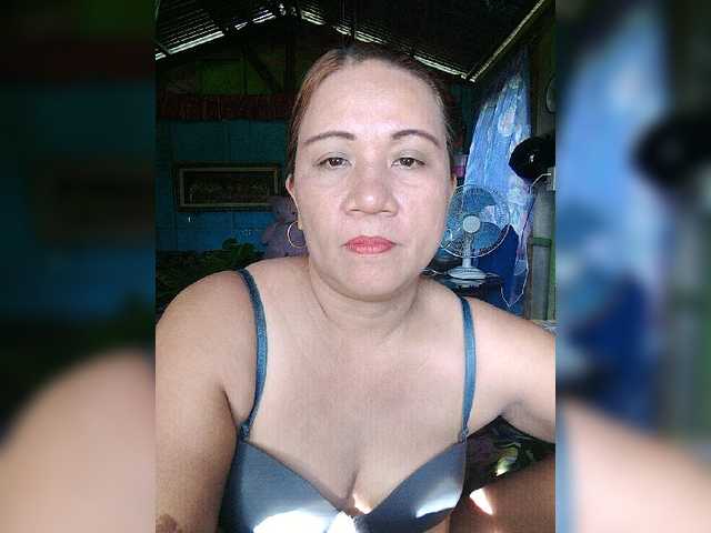 Live sex webcam photo for xJuicy-Pinayx #276889281