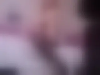 Live sex webcam photo for xMira #161664909