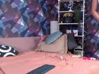 Live sex webcam photo for xMira #169259021