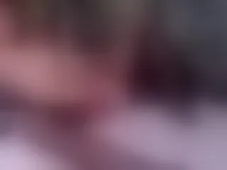 Live sex webcam photo for xMira #177504436