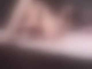 Live sex webcam photo for xMira #195705940