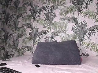 Live sex webcam photo for xMira #202022413