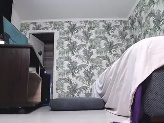 Live sex webcam photo for xMira #207268428