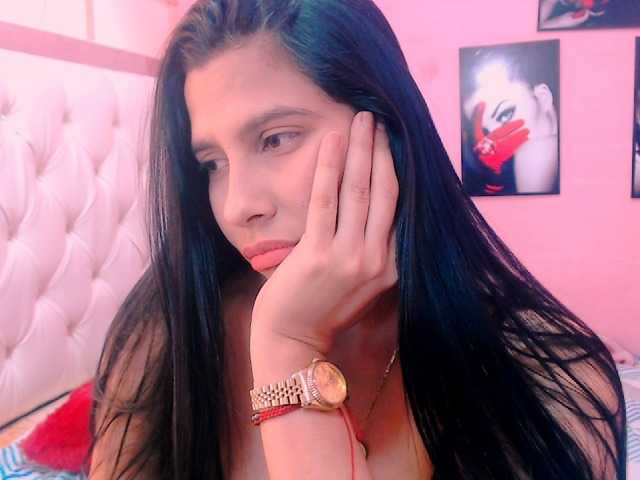 Live sex webcam photo for xPrettyhellen #272546871