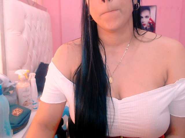 Live sex webcam photo for xPrettyhellen #273037766