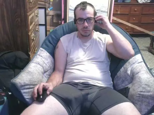 Live sex webcam photo for xScubaStevex #291056343
