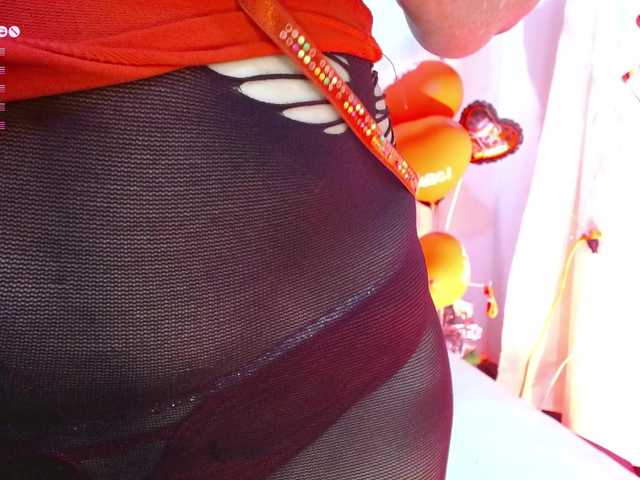 Live sex webcam photo for xcarlet1 #290498234