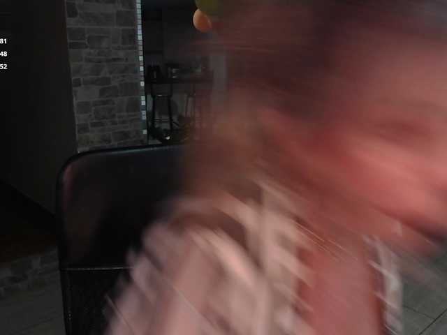 Live sex webcam photo for xcarlet1 #291343231