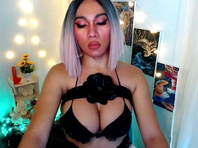 Live sex webcam photo for xcindyx #278280984