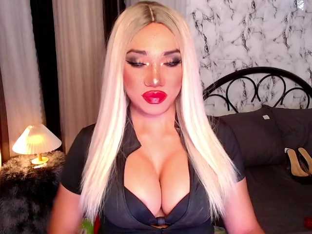 Live sex webcam photo for xcindyx #290889924