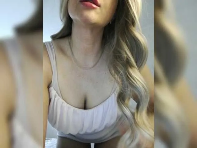 Live sex webcam photo for xdianax #277775847