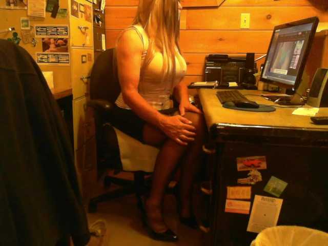 Live sex webcam photo for xdresser13953 #291808491