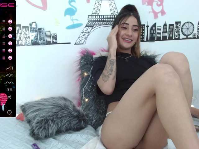 Live sex webcam photo for xemilywillis #272446935