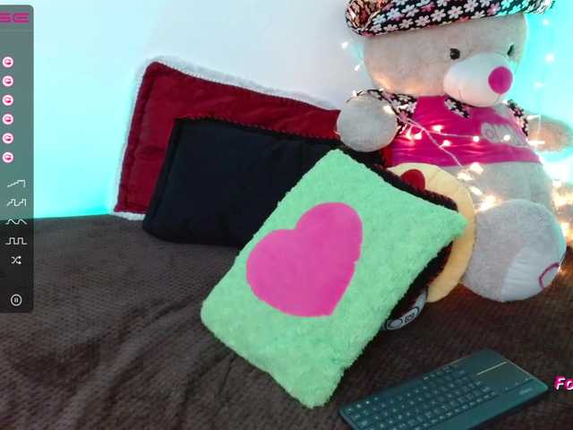 Live sex webcam photo for xemilywillis #274356624