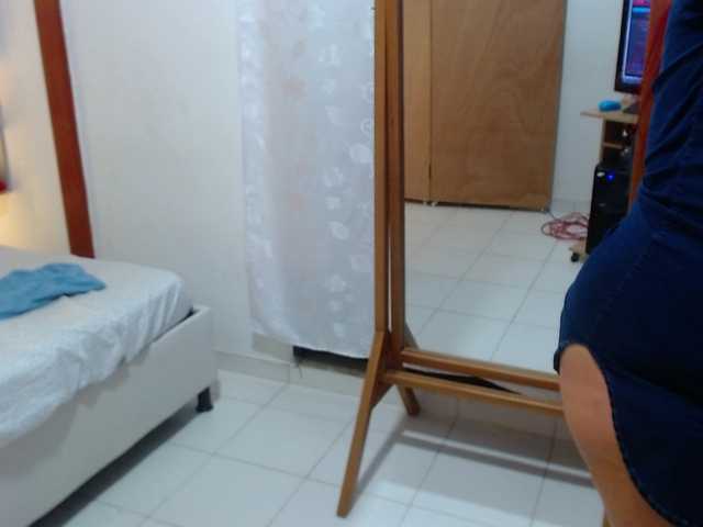 Live sex webcam photo for xfrozen69x #273808110