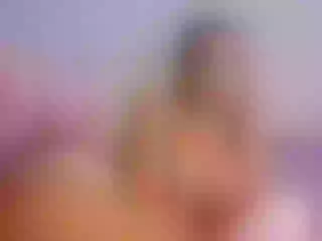 Live sex webcam photo for xhoneydoll #274396373